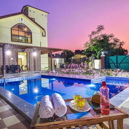 Lifeline Villas - Mountain View 3Bhk Big Pool Villa With Baby Pool Lonavala Εξωτερικό φωτογραφία